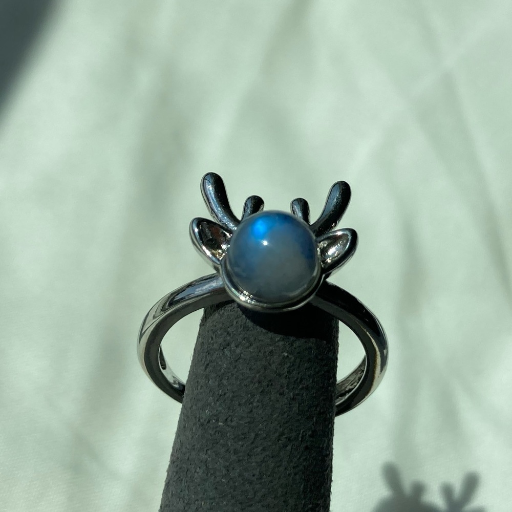Labradorite ring